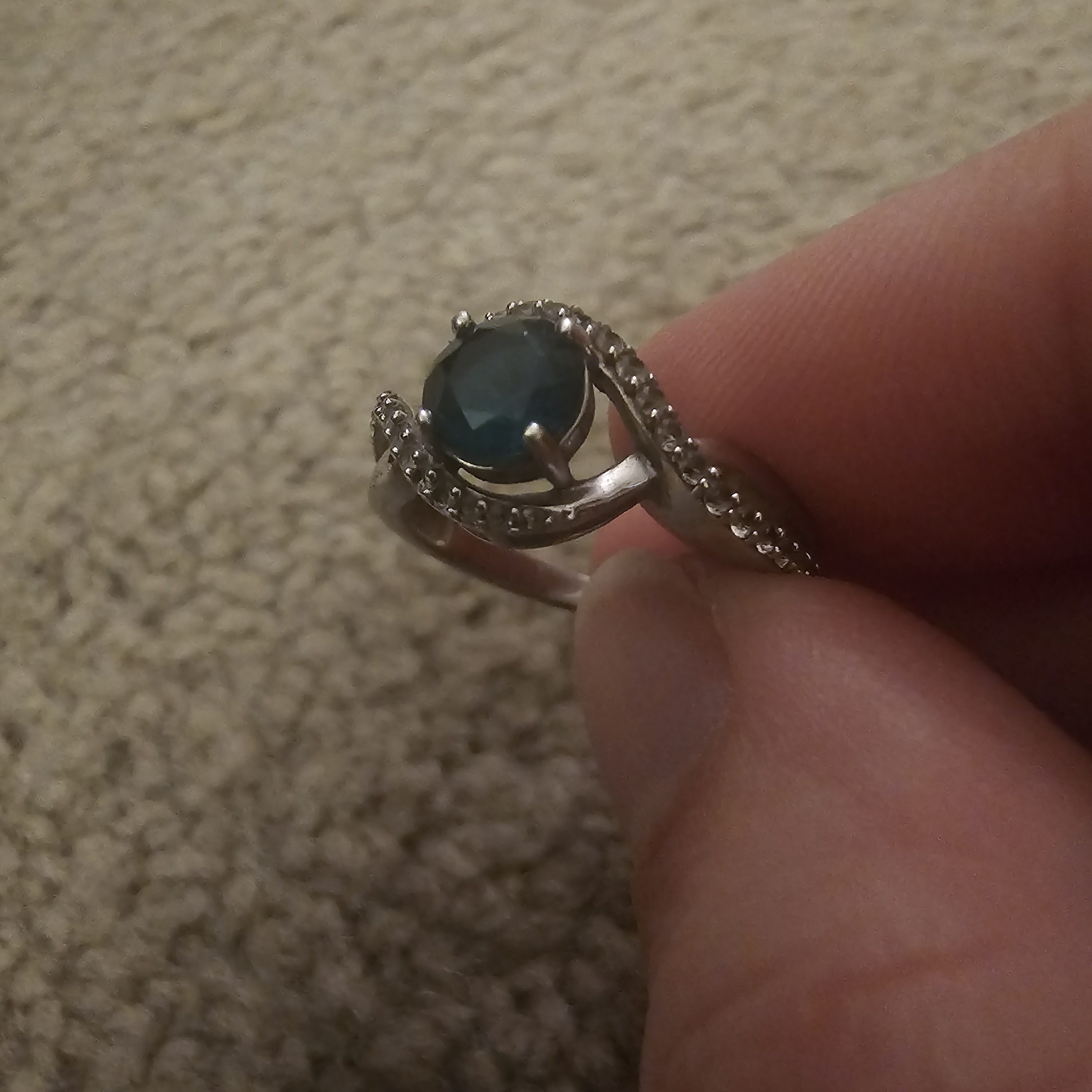 Elegant Silver And Green Gemstone Ring 170$